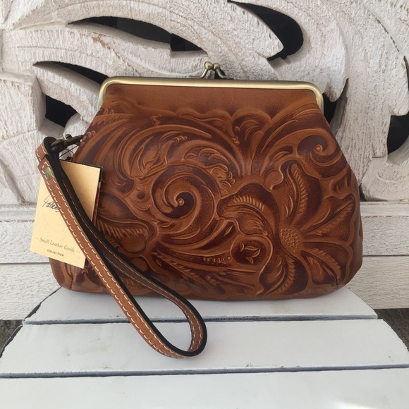 Patricia Nash Clutch 2024 www.alhudapk